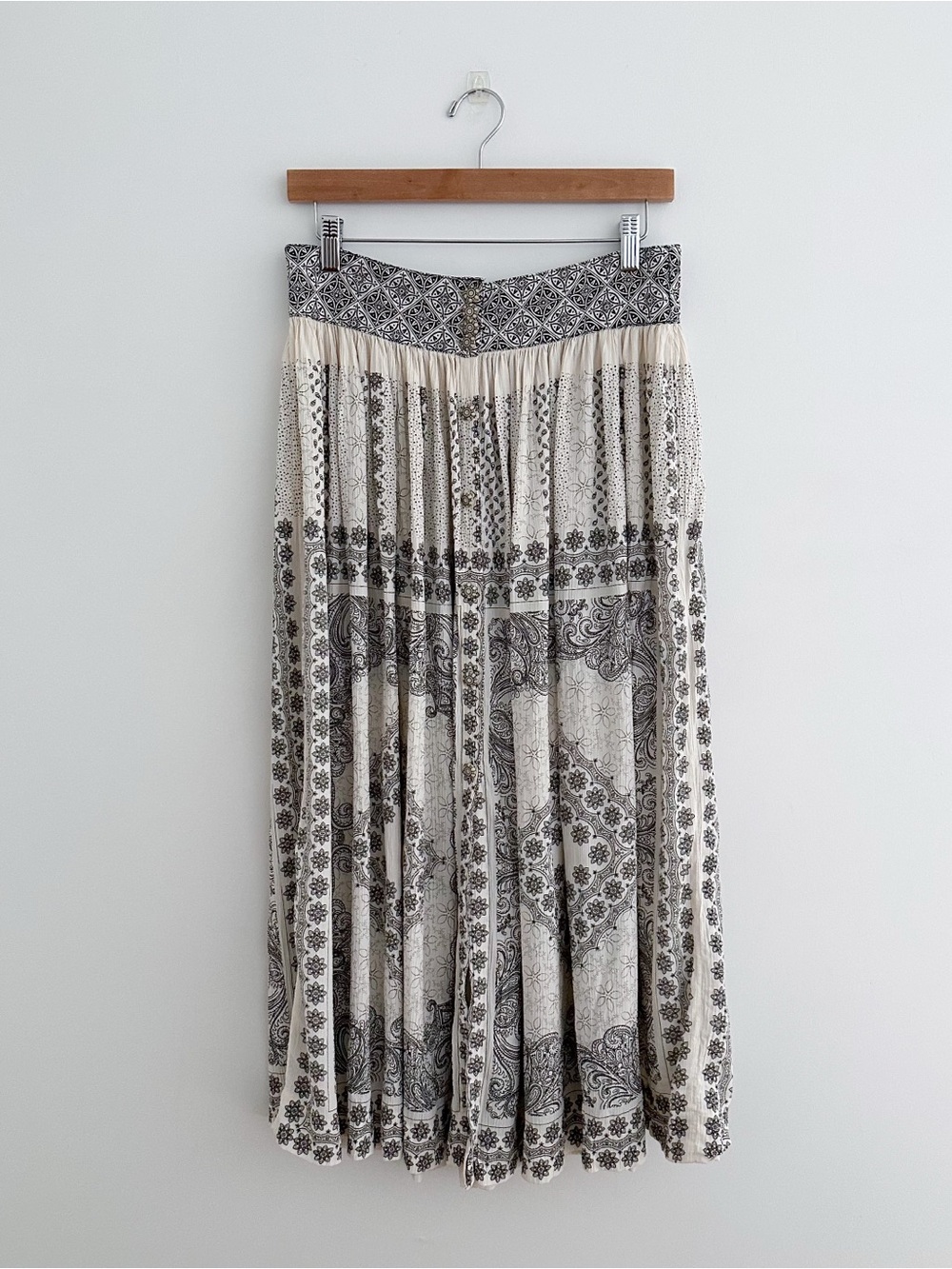 Vintage Made In USA Bandana Print Button Front Midi Skirt Boho Prairie Size 10